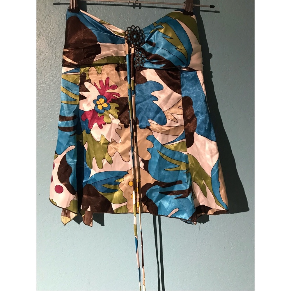 CANDIE’S Strapless flowy top